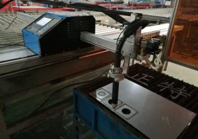Staal snijdende goedkope Chinese cnc plasmasnijmachine