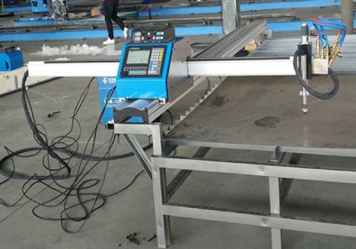 draagbare mini CNC plasmasnijder 120A roestvrij staalplaat CNC snijmachine / 1600 * 3400mm snijdend formaat met Ce-certificatie